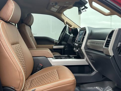 Certified 2022 Ford F250 Lariat w/ Lariat Ultimate Package image 22