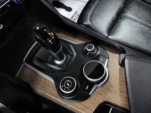 Used 2017 Alfa Romeo Giulia Ti w/ TI Performance Package image 37