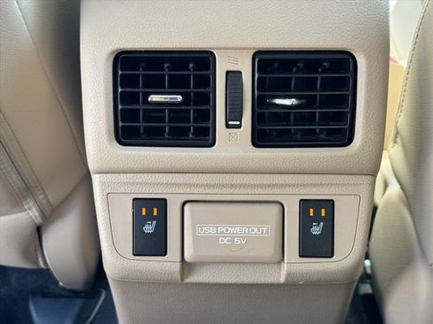 Used 2018 Subaru Outback 2.5i Limited image 13