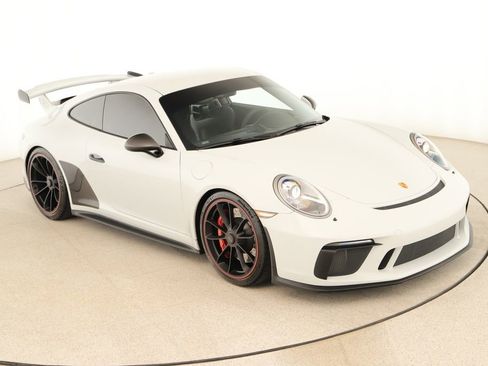 Used 2018 Porsche 911 GT3 RWD image 49