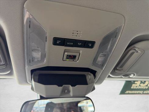 Used 2025 Toyota RAV4 XLE FWD image 19