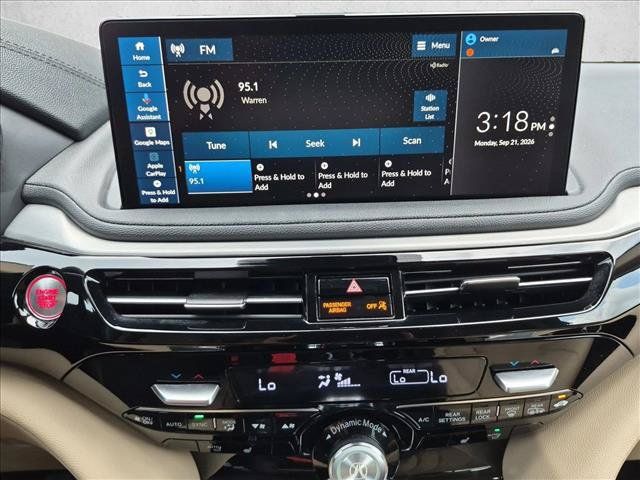 Used 2025 Acura MDX FWD image 18
