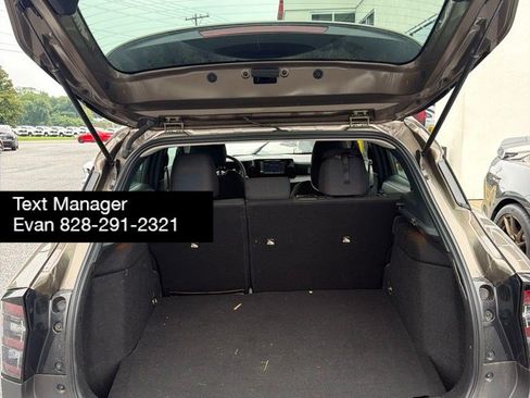 Used 2025 Nissan Kicks S AWD/4WD image 5