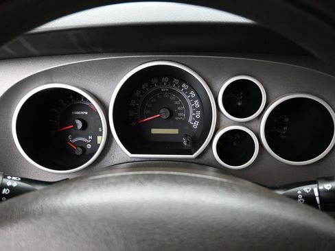 Used 2010 Toyota Tundra 2WD CrewMax w/ SR5 Pkg image 27