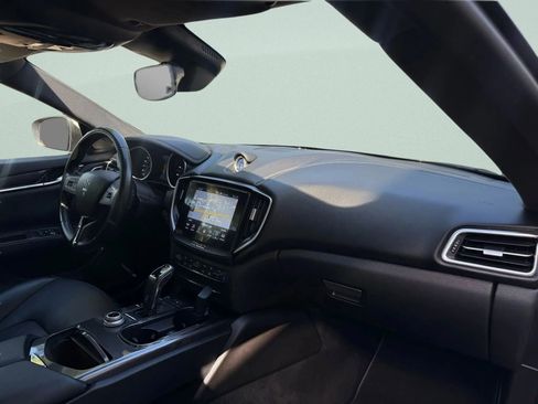Used 2019 Maserati Ghibli S Q4 image 12