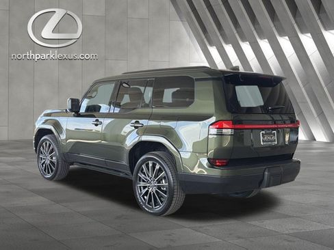 Certified 2026 Lexus GX 550 w/ Cold Area Package AWD/4WD image 2