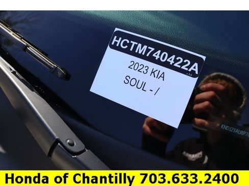 Used 2023 Kia Soul LX w/ LX Technology Package image 32