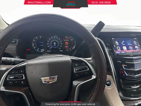 Used 2016 Cadillac Escalade Luxury image 10