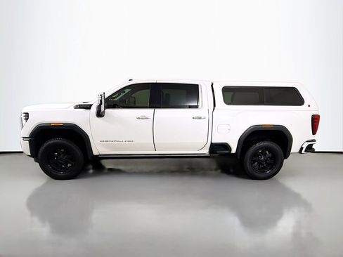 Used 2024 GMC Sierra 2500 Denali Ultimate w/ Max Trailering Package image 4