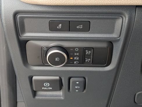 Used 2024 Ford Expedition Max Limited AWD/4WD image 15