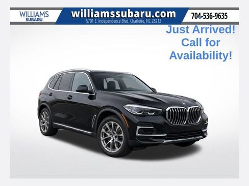 Used 2022 BMW X5 xDrive40i w/ Parking Assistance Package AWD/4WD image 1