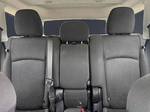 Used 2017 Dodge Journey SE w/ Flexible Seating Group FWD image 14