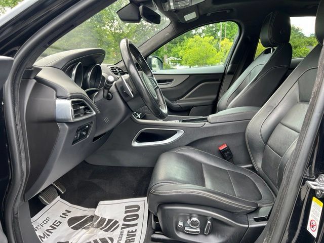 Used 2020 Jaguar F-PACE S AWD/4WD image 12