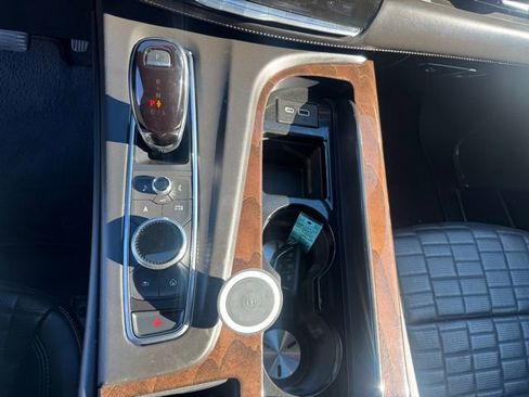 Used 2023 Cadillac Escalade Sport Platinum w/ LPO, ONYX Package AWD/4WD image 30