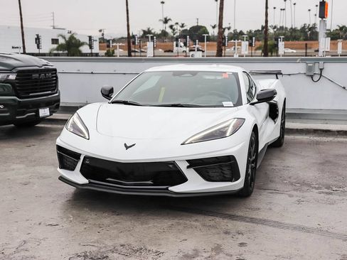 Used 2025 Chevrolet Corvette Stingray Preferred Cpe w/ 2LT RWD image 4
