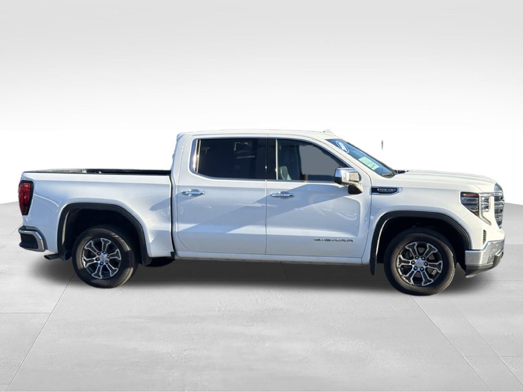 Used 2025 GMC Sierra 1500 SLT RWD image 9