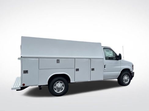 New 2026 Ford E-350 and Econoline 350 Super Duty w/ Power Equipment Group RWD image 4