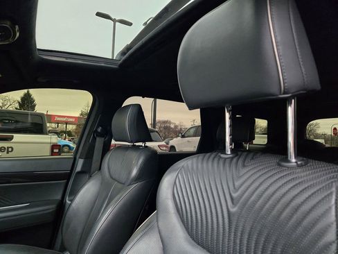 Used 2023 Hyundai Palisade Calligraphy image 36