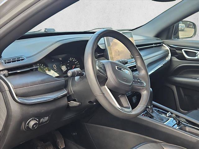 Used 2023 Jeep Compass Limited AWD/4WD image 9