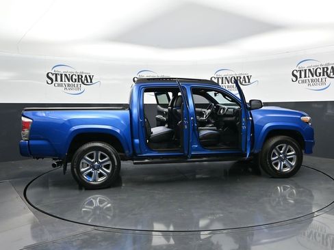 Used 2017 Toyota Tacoma Limited w/ Exterior Package AWD/4WD image 36