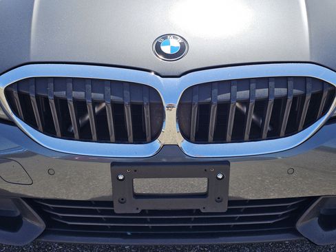 Used 2021 BMW 330e w/ Convenience Package image 3