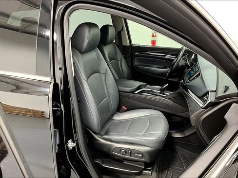 Used 2019 Buick Enclave Essence image 10