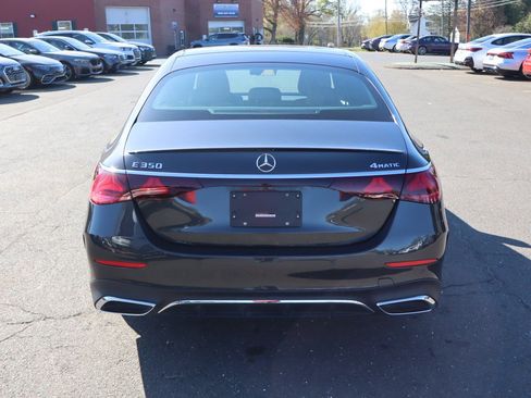 Used 2025 Mercedes-Benz E 350 4MATIC Sedan image 6