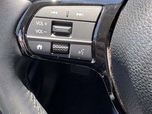 Used 2023 Honda Pilot Touring image 31