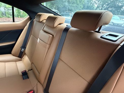 Used 2024 Lexus IS 300 w/ Comfort Package RWD image 33