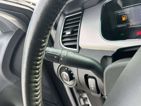 Used 2018 Ford Taurus SHO w/ Sho Performance Package image 24