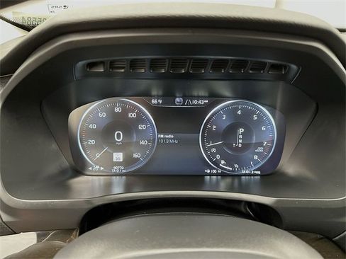 Used 2018 Volvo XC90 T6 Momentum w/ Convenience Package image 15