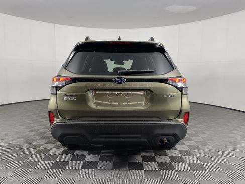 New 2025 Subaru Forester Premium image 4