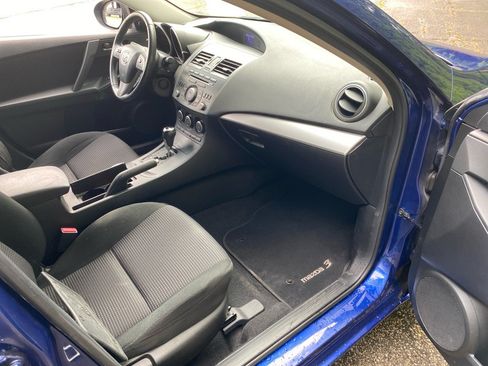 Used 2013 MAZDA MAZDA3 i Touring FWD image 21