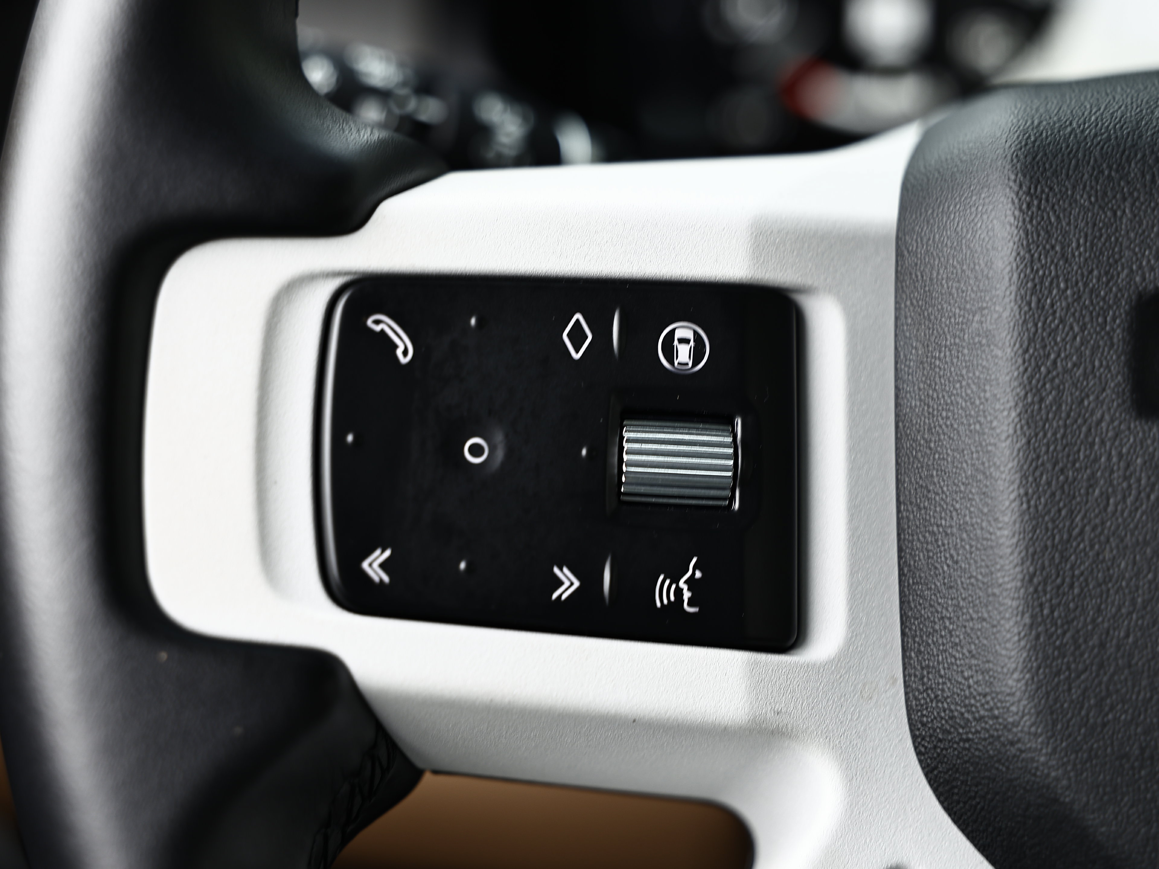 Used 2026 Land Rover Defender 130 S AWD/4WD image 42