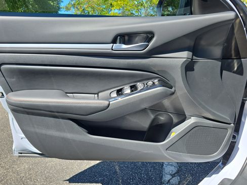 New 2025 Nissan Altima 2.5 SR w/ SR Premium Package image 26