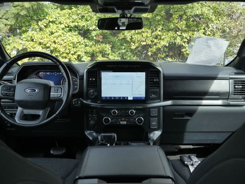 Certified 2022 Ford F150 XLT w/ Equipment Group 302A High image 16