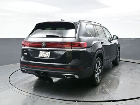 Used 2025 Volkswagen Atlas SE AWD/4WD image 10