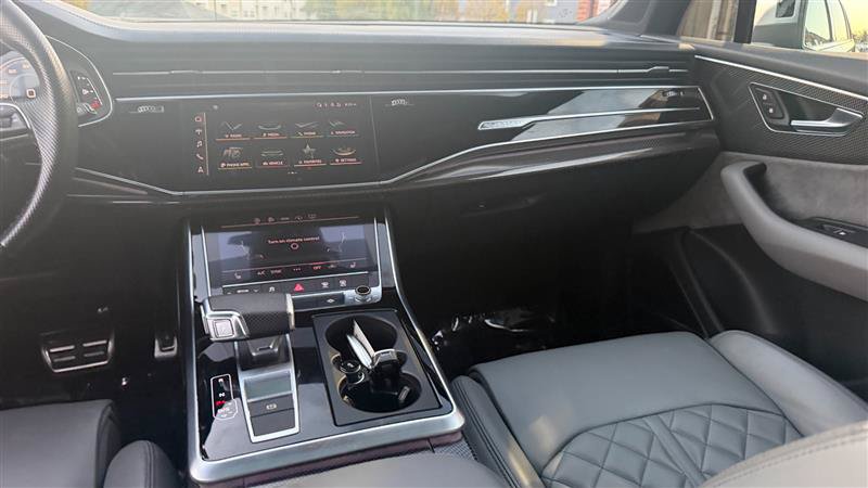 Used 2021 Audi SQ7 Premium Plus w/ Driver Assistance Package AWD/4WD image 28