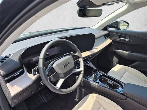 New 2026 Audi Q3 quattro 2.0T AWD/4WD image 3