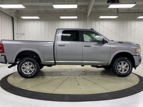 Used 2022 RAM 2500 Laramie AWD/4WD image 9