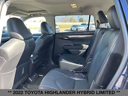 Used 2022 Toyota Highlander Limited image 16