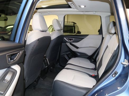 Used 2022 Subaru Forester Premium AWD/4WD image 14