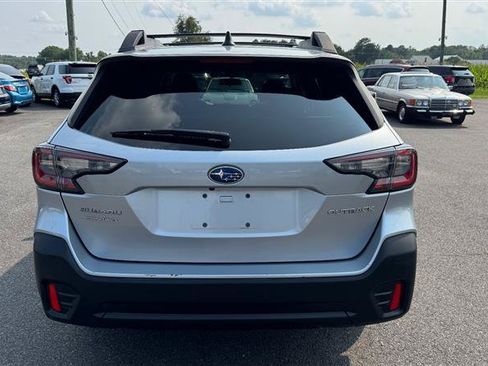 Used 2022 Subaru Outback Premium AWD/4WD image 19