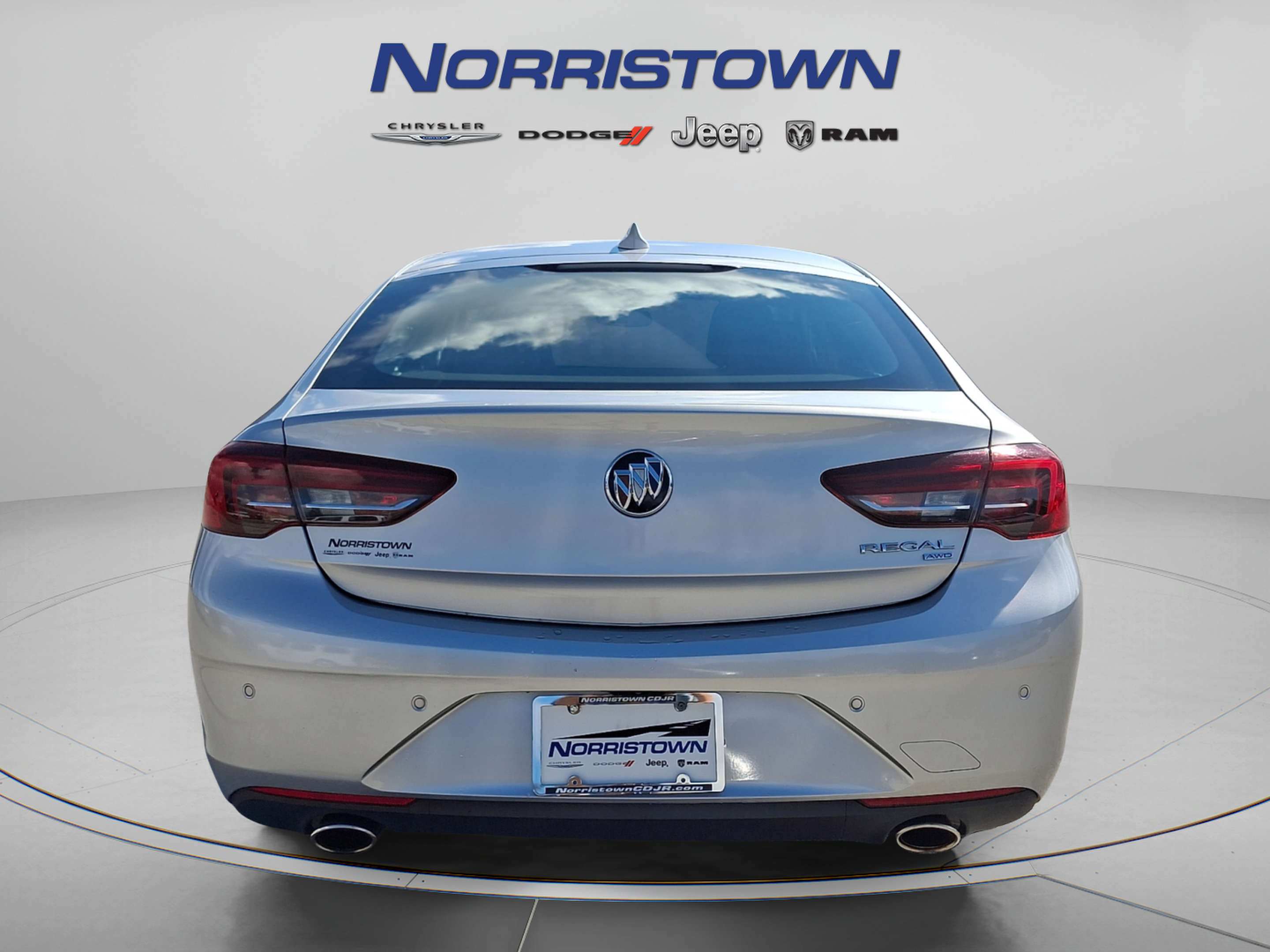 Used 2019 Buick Regal Essence w/ Driver Confidence Package I AWD/4WD image 5