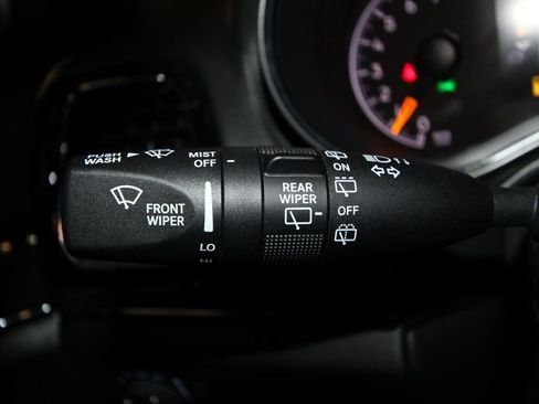 Used 2020 Jeep Grand Cherokee Overland image 13