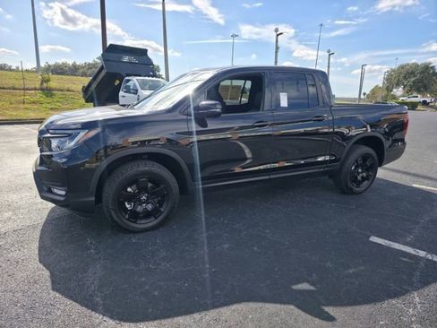 Used 2024 Honda Ridgeline Black Edition image 9