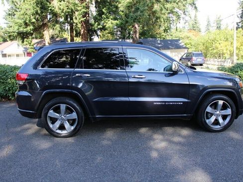 Used 2014 Jeep Grand Cherokee Overland w/ Advanced Technology Group image 13