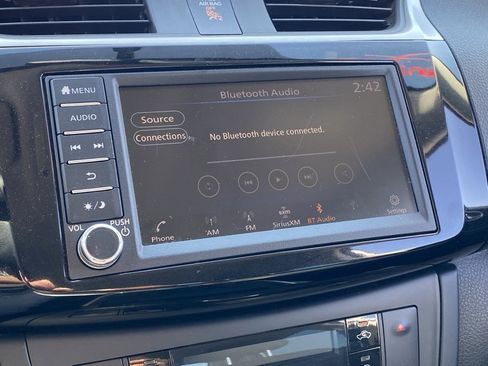 Used 2019 Nissan Sentra SV image 8