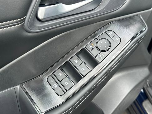 New 2026 Nissan Rogue SV image 11