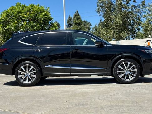 Certified 2025 Acura MDX FWD w/ Technology Package image 6